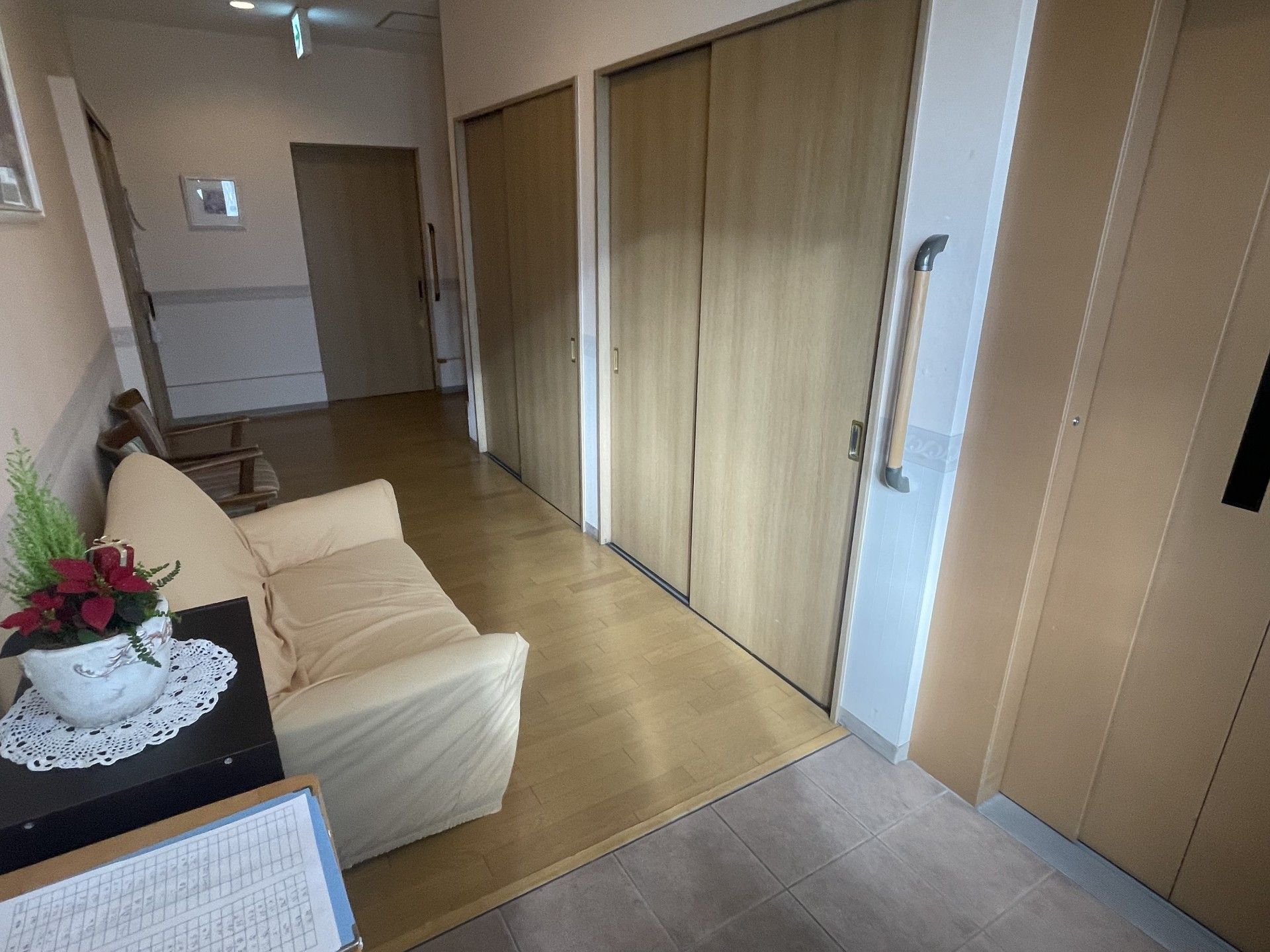 落ち着いた廊下の様子