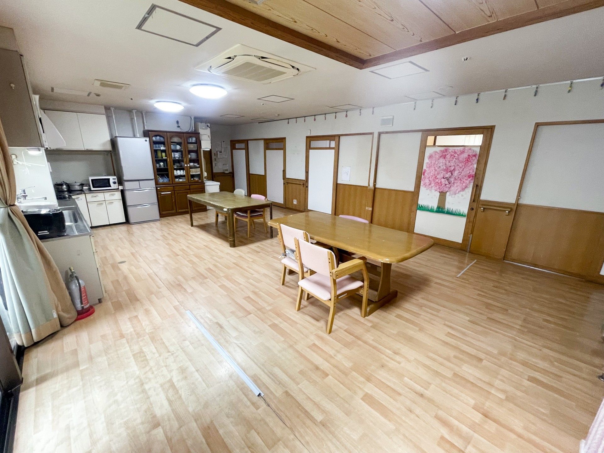 広いダイニングルーム