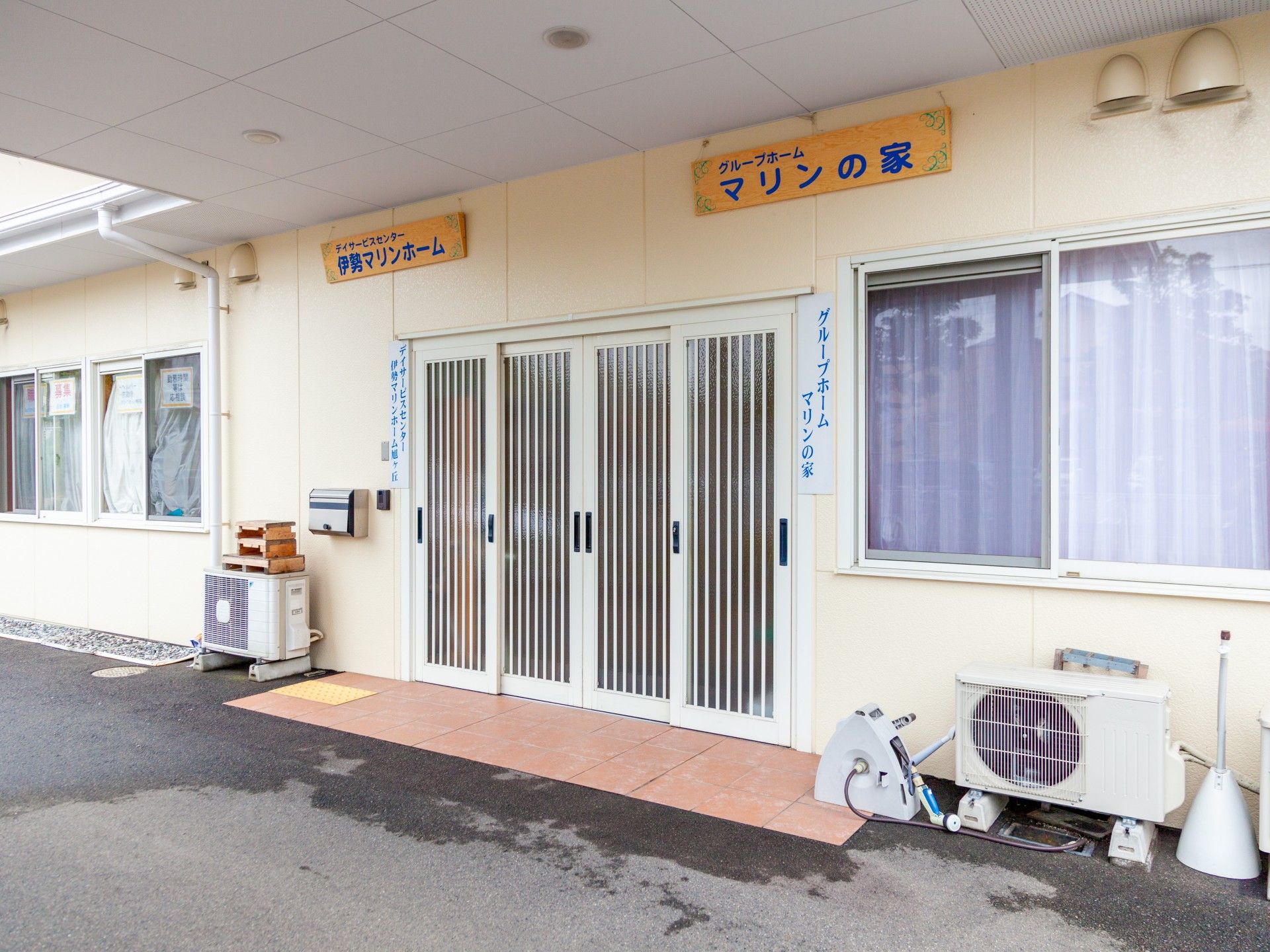引き戸式の外観