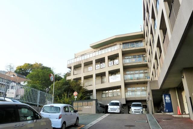 ゆったりとした施設の外観