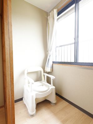 ポータブルトイレ