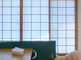 明るい居間の様子