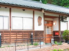 和風の建物外観