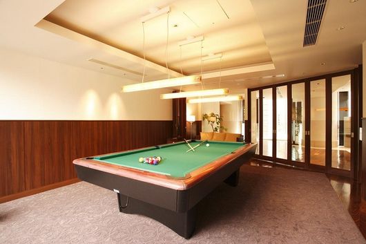 ビリヤードルーム