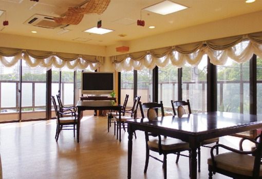 日差しが差し込む部屋