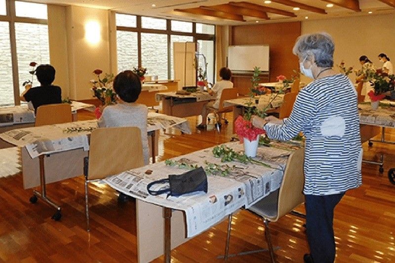 トイレは個室で、広めに作られている。車椅子でも利用が可能で、窮屈感がない。個室内に洗面台も用意されている。