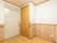 明るい廊下の角部屋