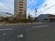 高層ビルと周辺の街並み