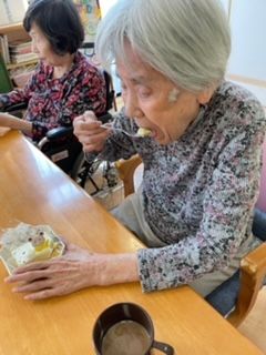 活動する高齢者の様子