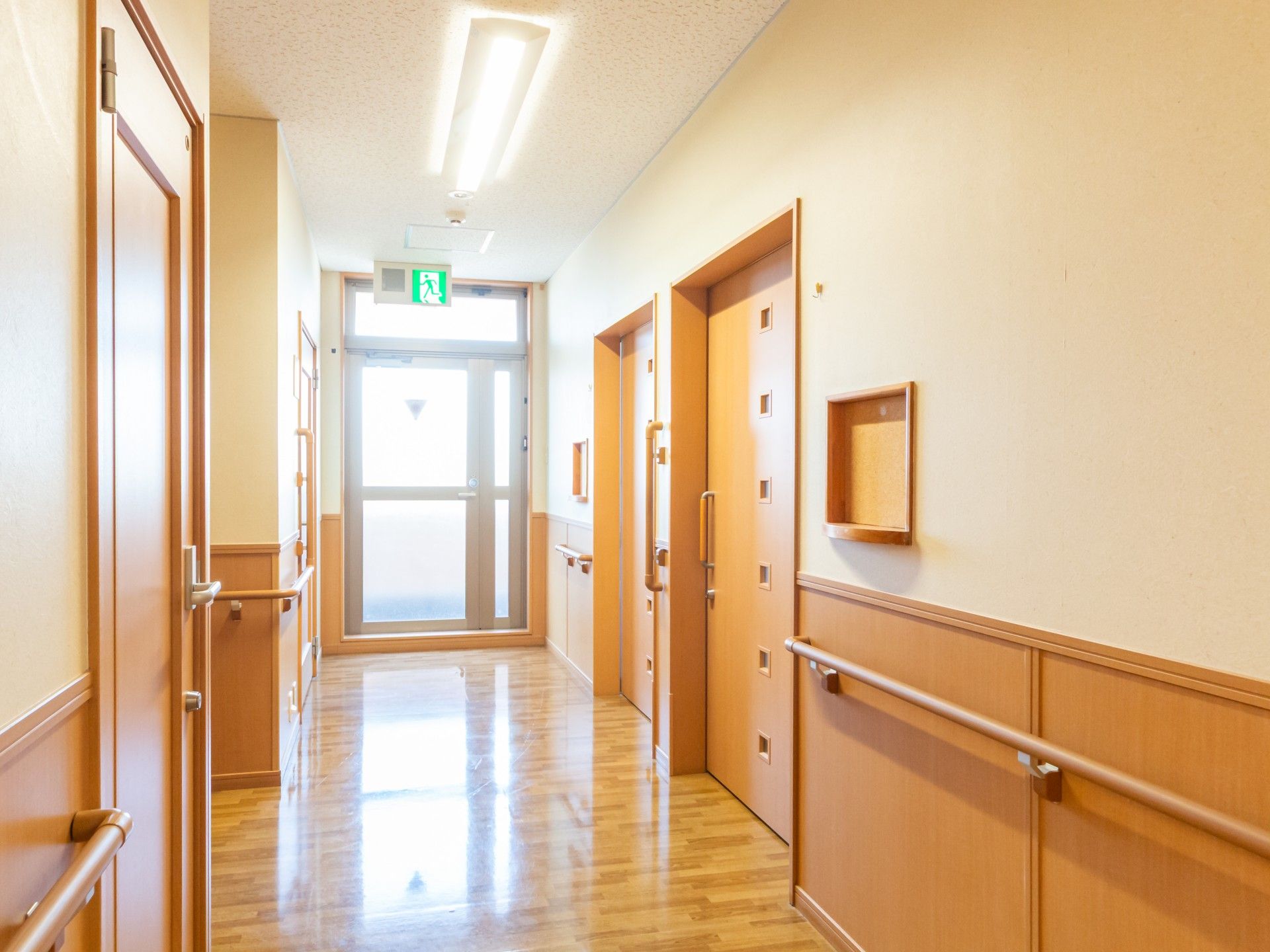 明るい廊下