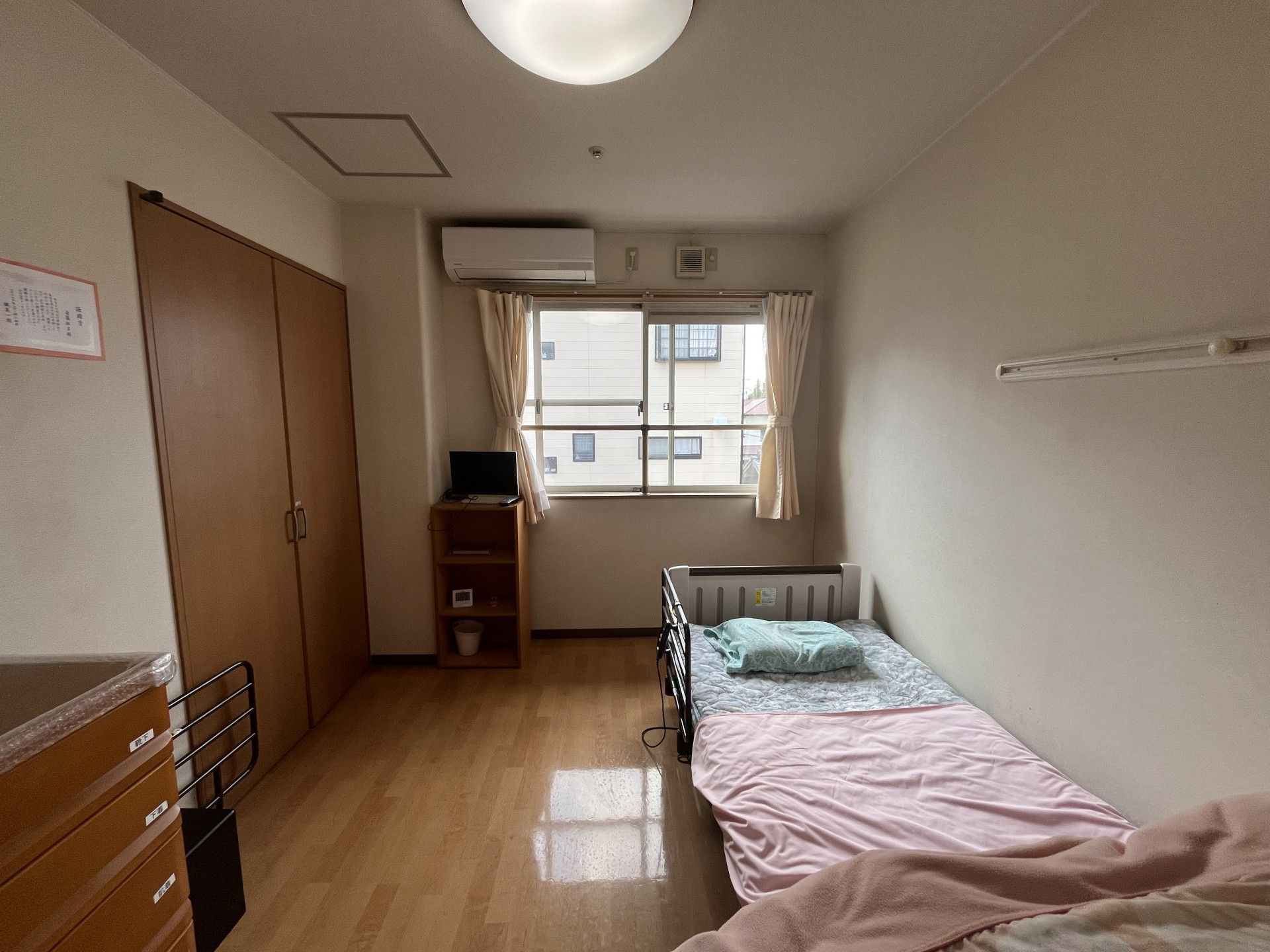 落ち着いた個室の様子