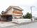 落ち着いた外観の建物
