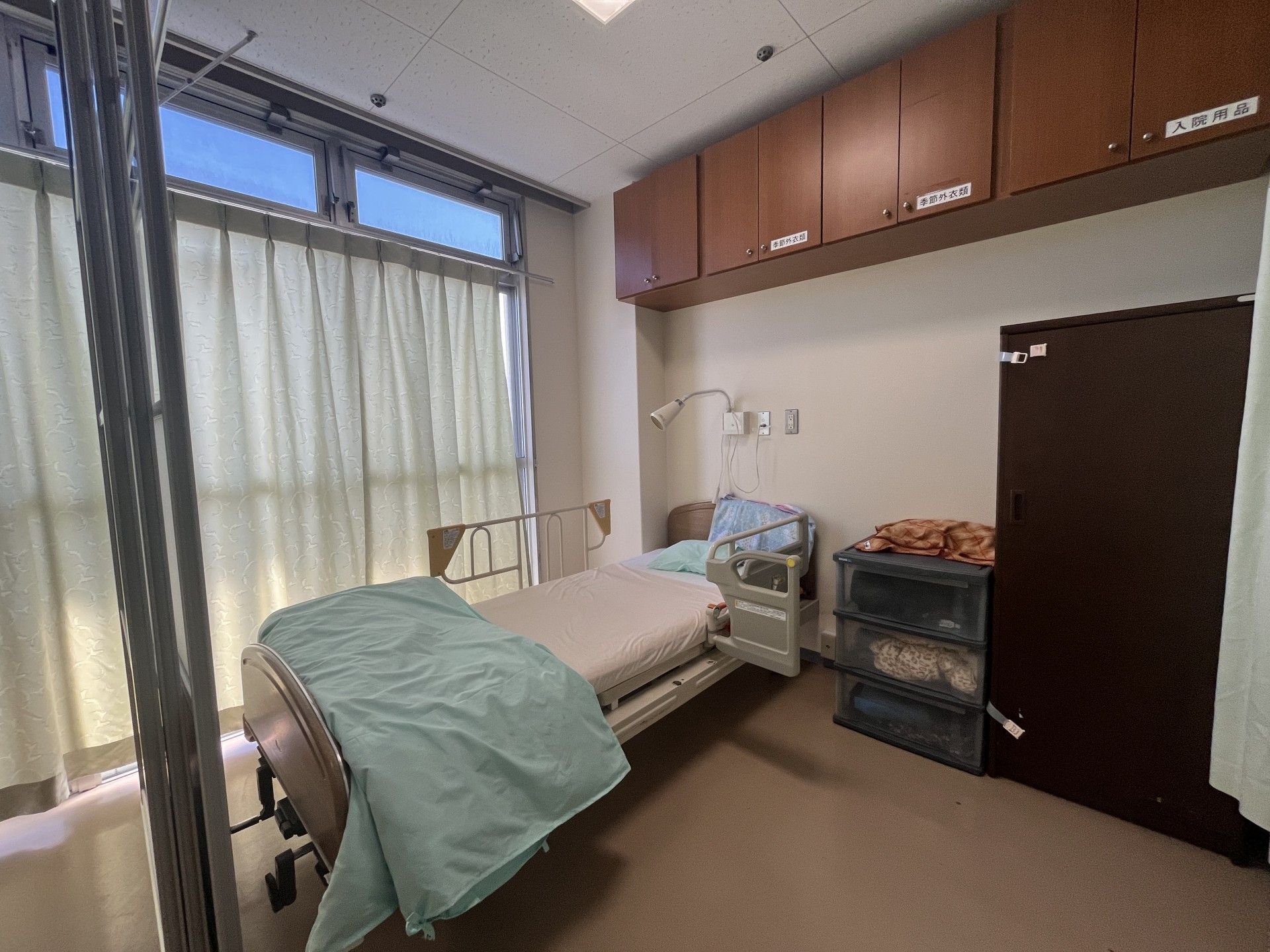 落ち着いた個室の様子