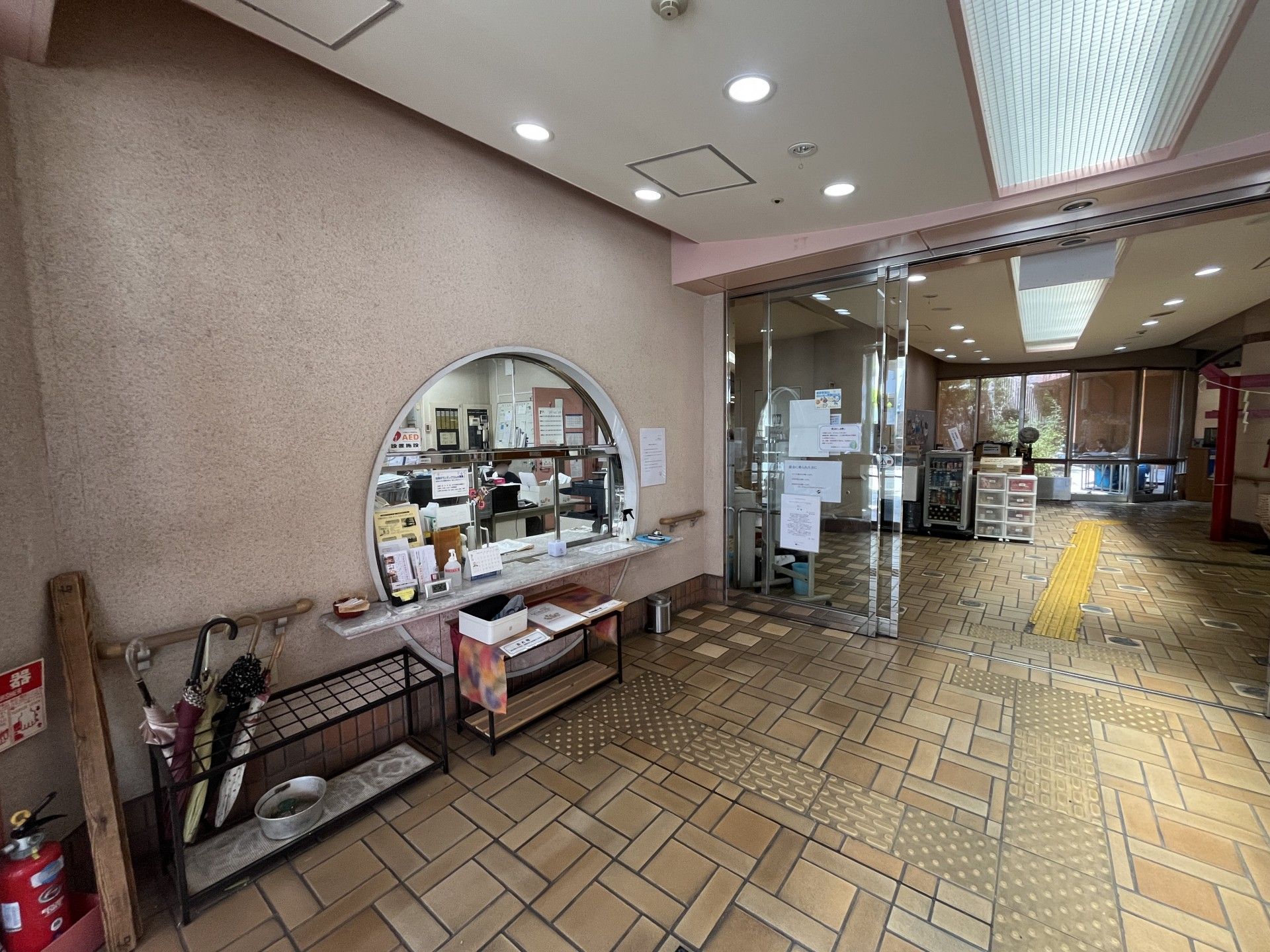 受付とエントランス