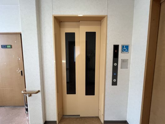 エレベーター