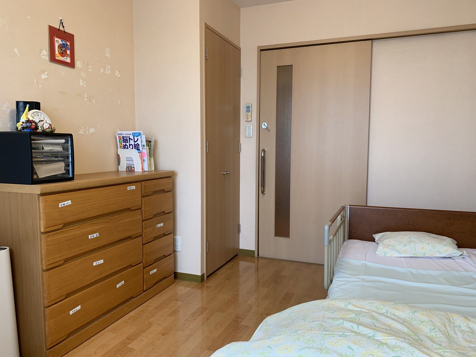 家具付きの居室