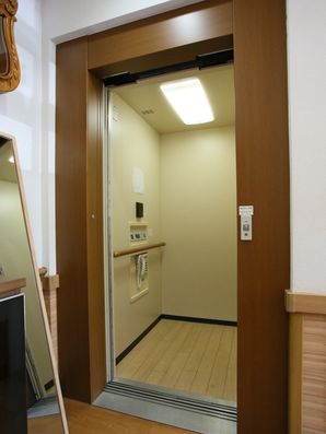 エレベーター