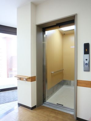 エレベーター