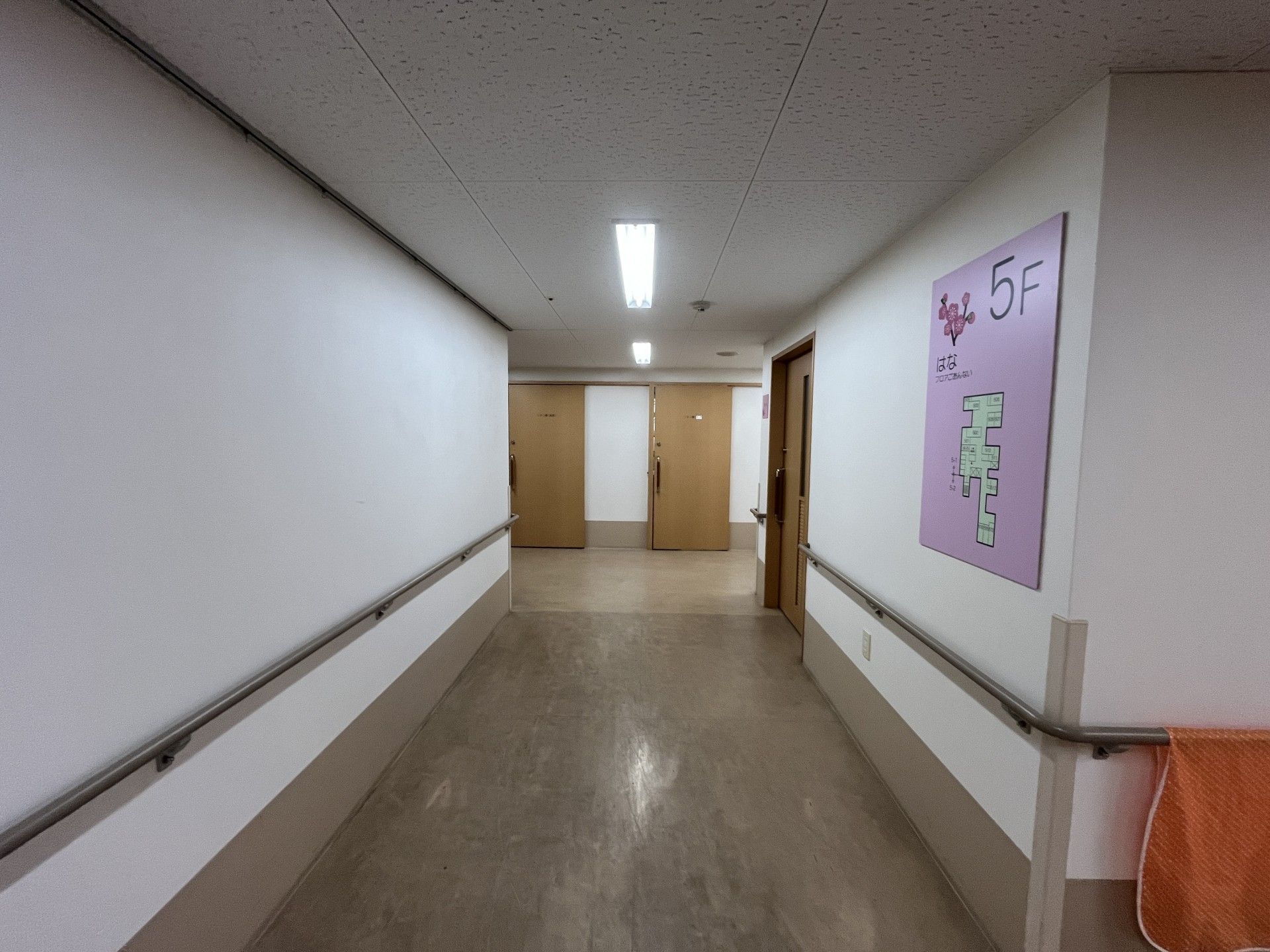 5階の廊下