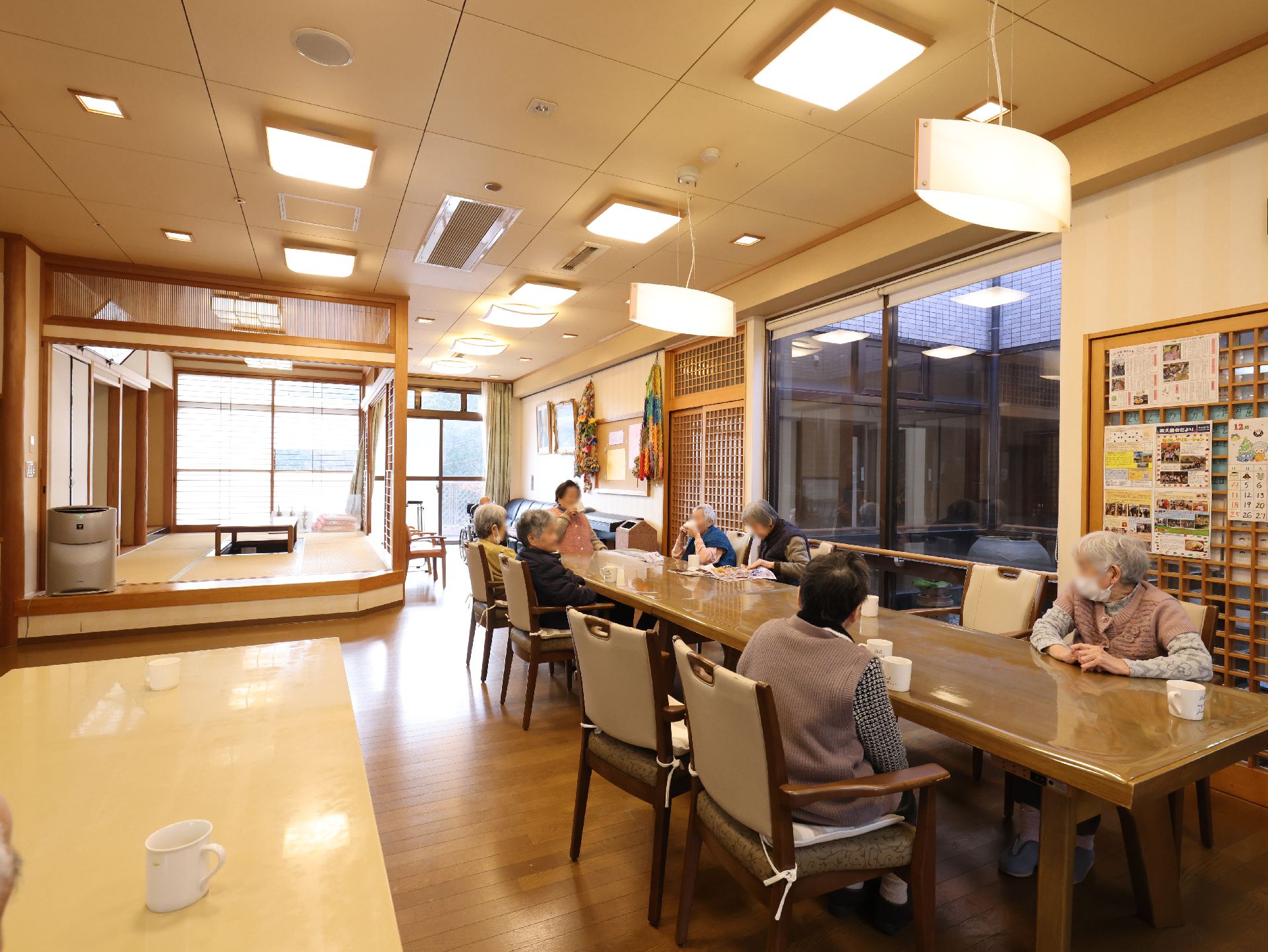 レクリエーションなどを行う食堂