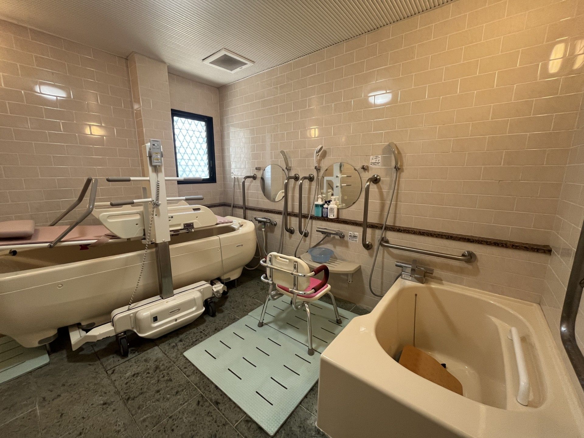 安全な浴室設備