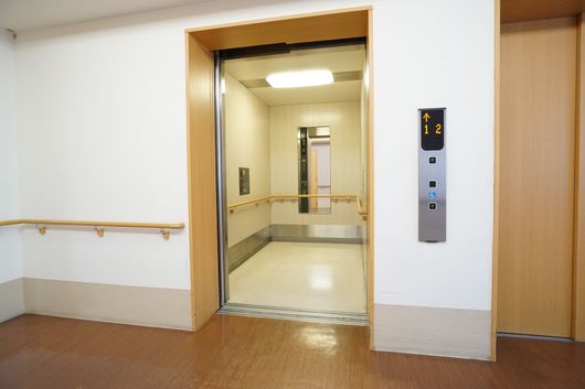 エレベーター