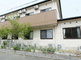 介護施設の屋外エリアと建物