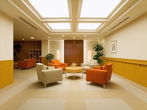 「ニチイホーム 板橋徳丸」の談話コーナー。ご入居者様の憩いの場として利用できる。