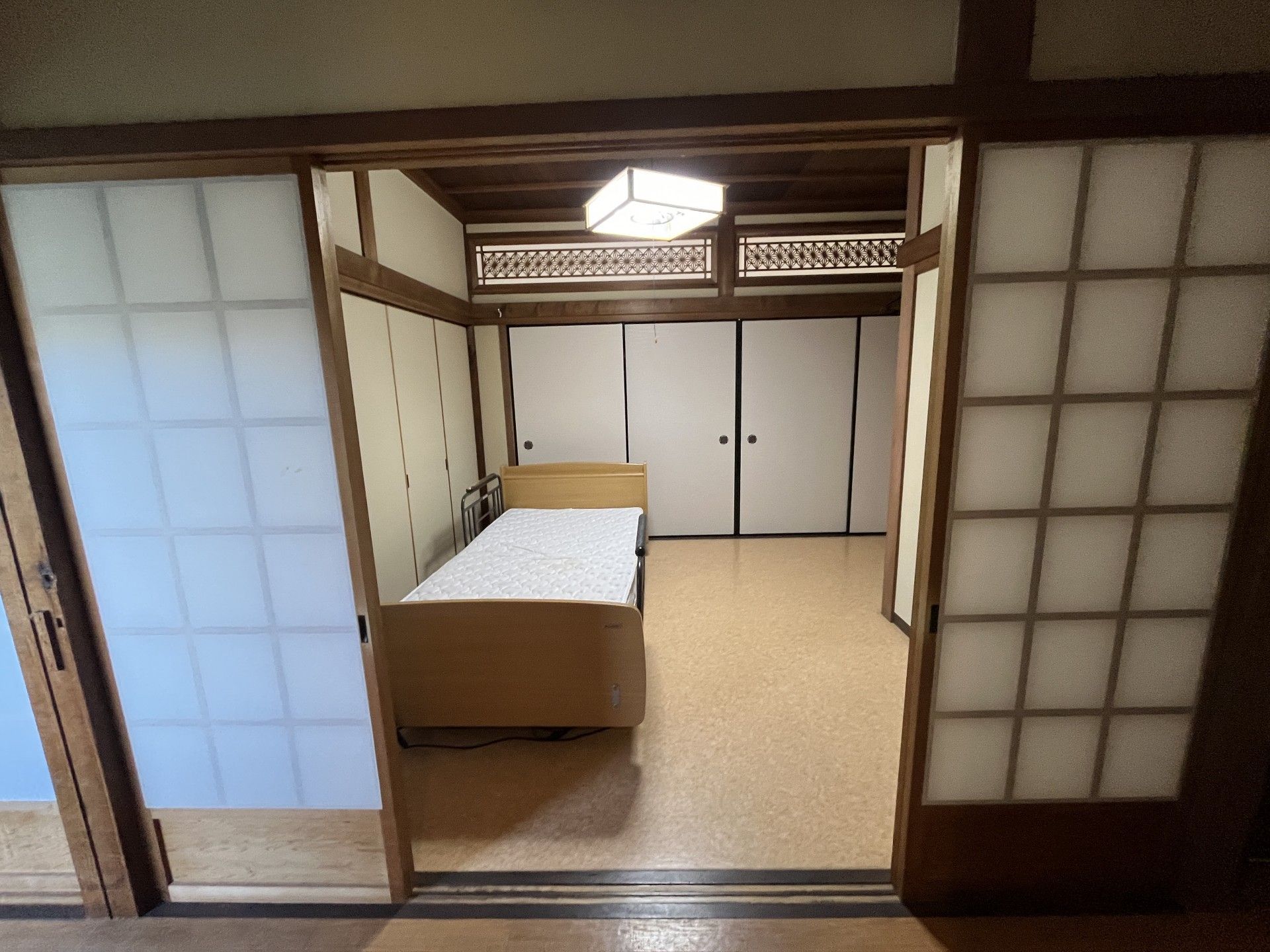和室のベッドルーム
