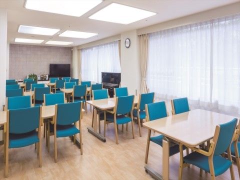 「ニチイホーム 鷺沼」のサポート。丁寧な対応を心掛けている。