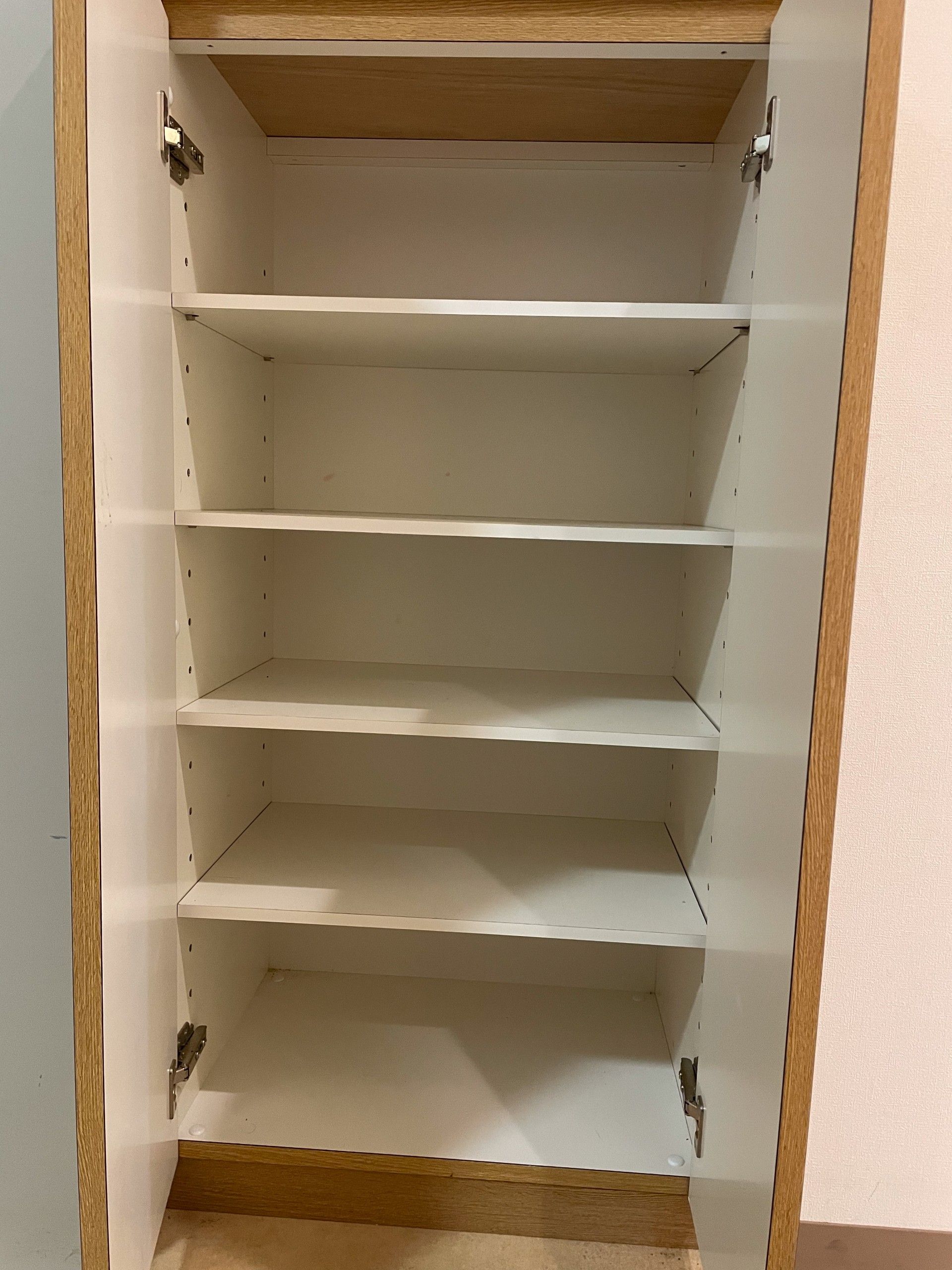 整理整頓された棚