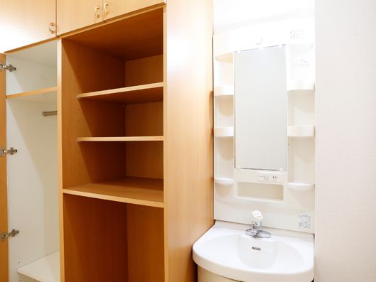 ロッカーと化粧台