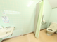 明るく清潔なトイレ空間