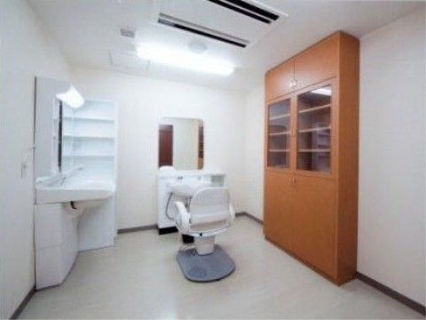 「ヒューマンサポート春日部」散髪室です。遠出することなく身だしなみを整えていただけます。