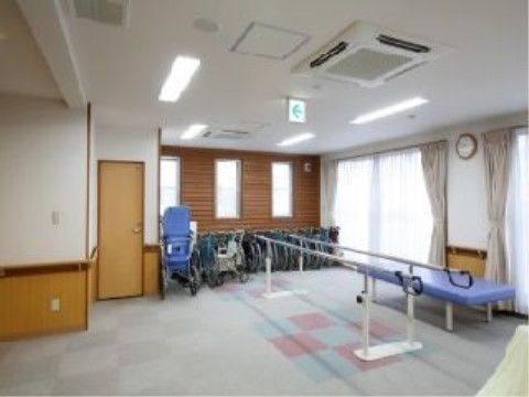「スマイリングホーム メディス深谷」リハビリに利用して頂ける機材が充実しています。各自活用していただけます。