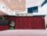 クリスマス飾りのあるホール