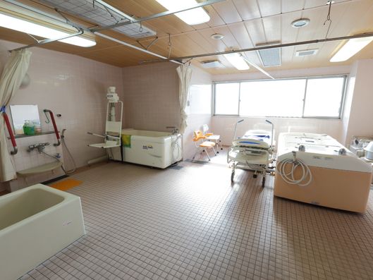 介護状態で対応可能な浴室