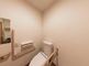 バリアフリー設計のトイレ空間