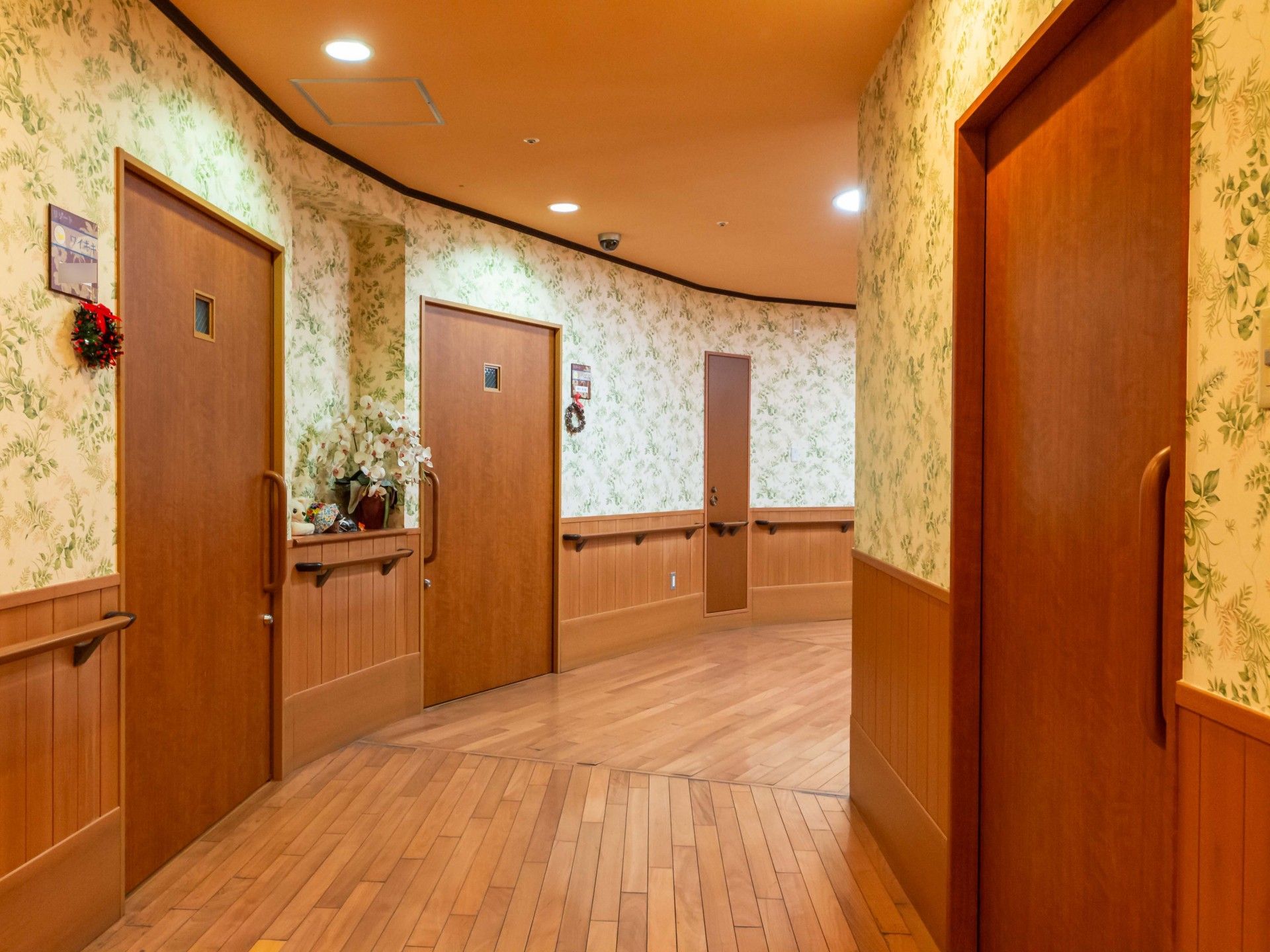 温かみのある廊下