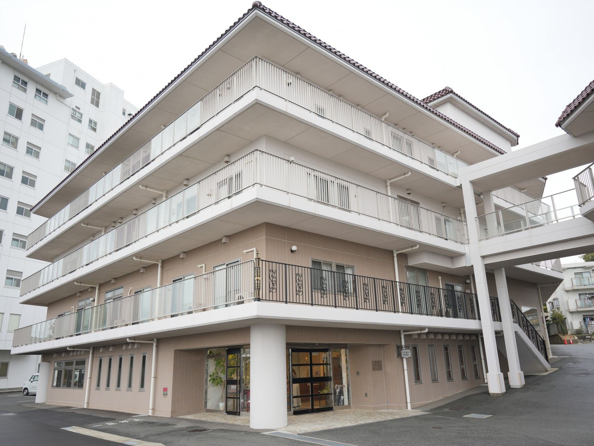 ゆったりとした洋室の居室