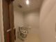 バリアフリー設計のトイレスペース