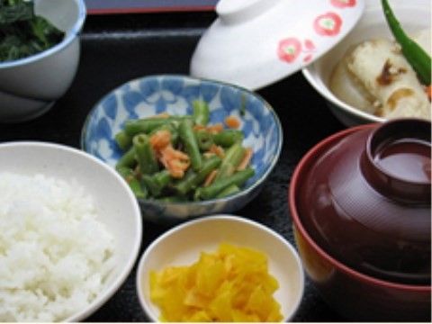 サービス付き高齢者向け住宅 福寿の食事。毎日をより楽しみにするお食事を毎日ご提供しております。