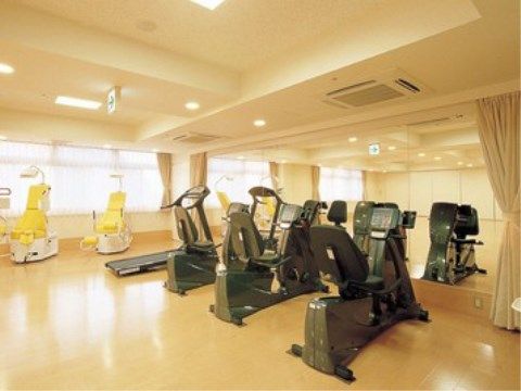 ウィルマーク香椎浜のリハビリ。一人ひとりに合わせたリハビリメニューを作成しておりますので、無理なく毎日続けていただけます。