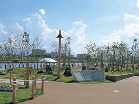ウィルマーク香椎浜のアイランドシティ中央公園。気分転換を気軽にしていただける環境となっております。毎日をより楽しくお過ごしいただけます。