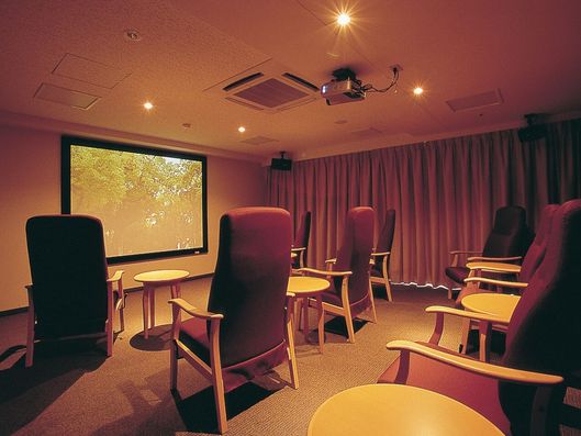 AVルーム「喝采」