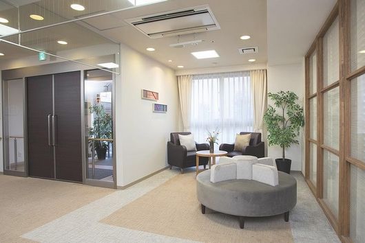 1F エントランスラウンジ