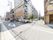 6階建てのモダンな建物。大きな道路に面しているので車寄せがよく便利。建物のすぐ隣が駐車場なのでエントランスまでの移動が短く便利。