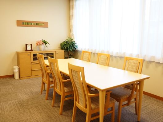 ダイニングテーブル