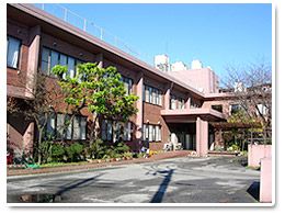 快適な環境の施設外観