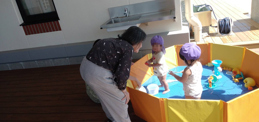 屋外バルコニー